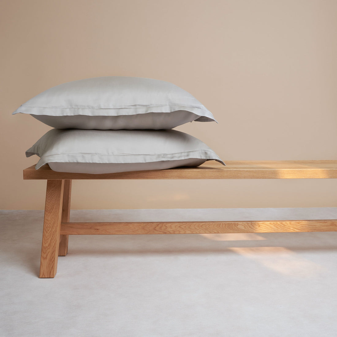 Coco & Cici - Coco & Cici - Tencel kussensloop - 60 x 70 - taupe -  zacht luxe en duurzaam beddengoed - 1 kussensloop 60x70