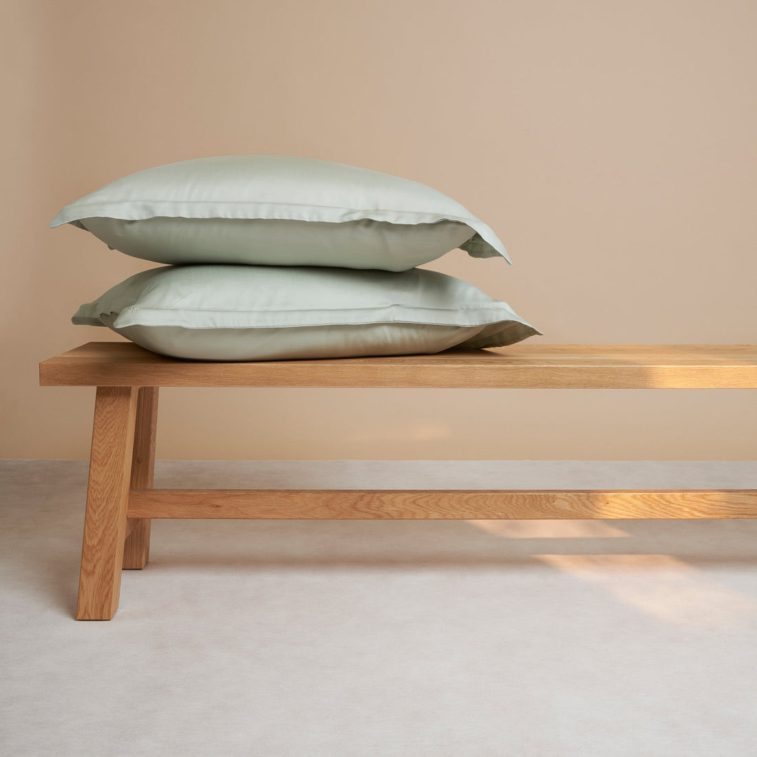 Coco & Cici - Coco & Cici - Tencel kussensloop - 60 x 70 - beauty pillow - groen grijs - zacht luxe en duurzaam beddengoed - 1 kussensloop 60x70